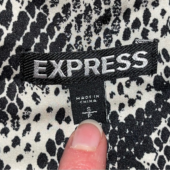 Express Snakeskin Tie Back Halter Top Women’s Size Small - Picture 9 of 11